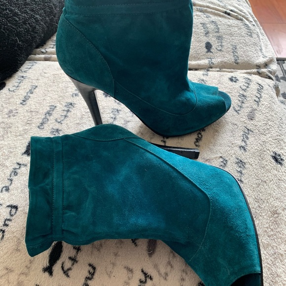 Marc Fisher teal open toe booties size 8.5 - Picture 6 of 12